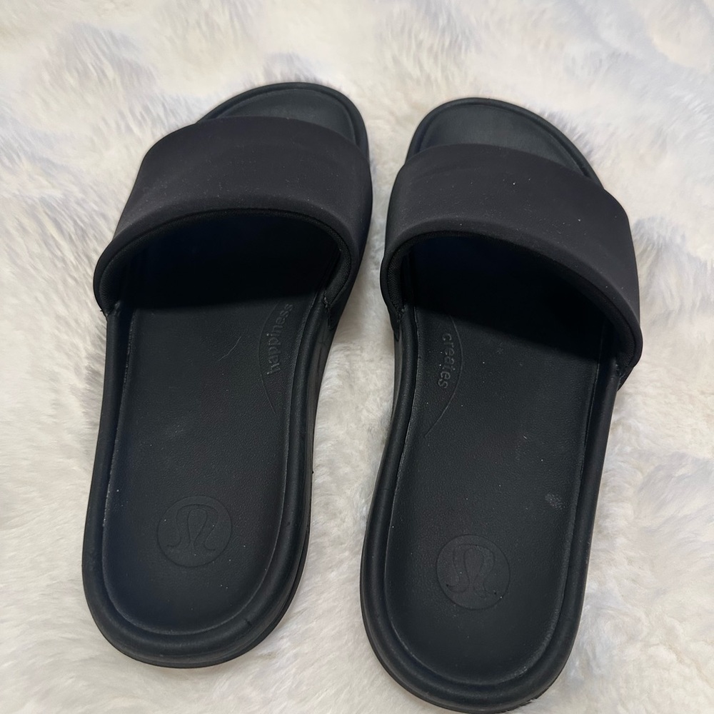 Lululemon Restfeel Slides